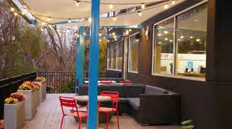 Hampton Inn &  Suites